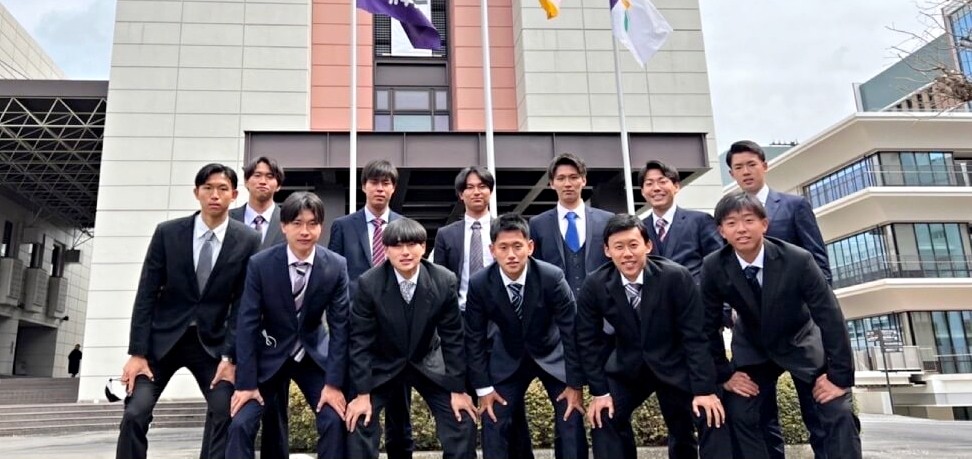 從前鋒變中後衛　鄭仲良還需適應球隊新角色