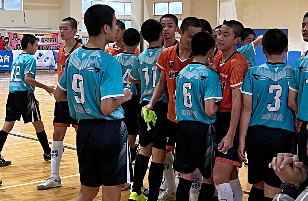中學五人制「桃園內戰」龍興對決慈文　兩隊超熟悉！賽前攜手訓練賽後相約吃火鍋