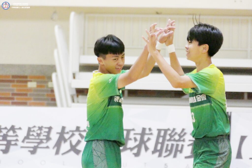 屏北教頭攜手子弟兵踢企聯「給目標追尋」　拼隊史首度五人制決賽