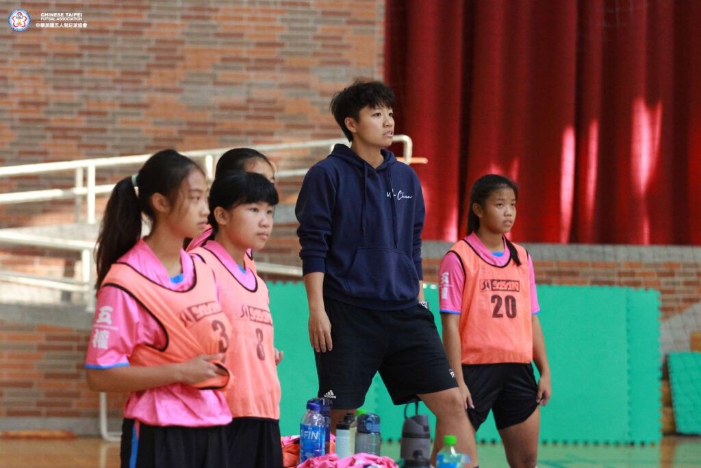 台中五權國中女足積極投入五人制　就為給年輕球員舞台發揮