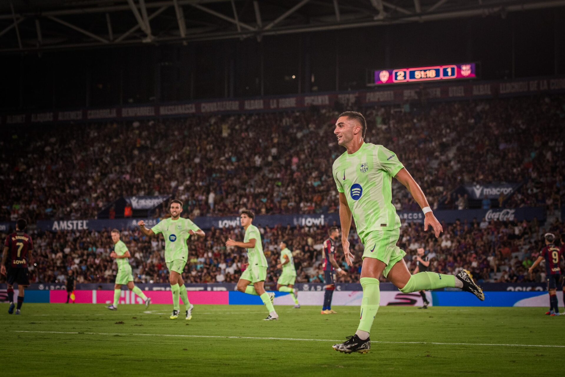 巴塞隆納逆轉萊萬特寫歷史皇馬3比0輕取皇家奧維耶多- GoGoal 勁球網