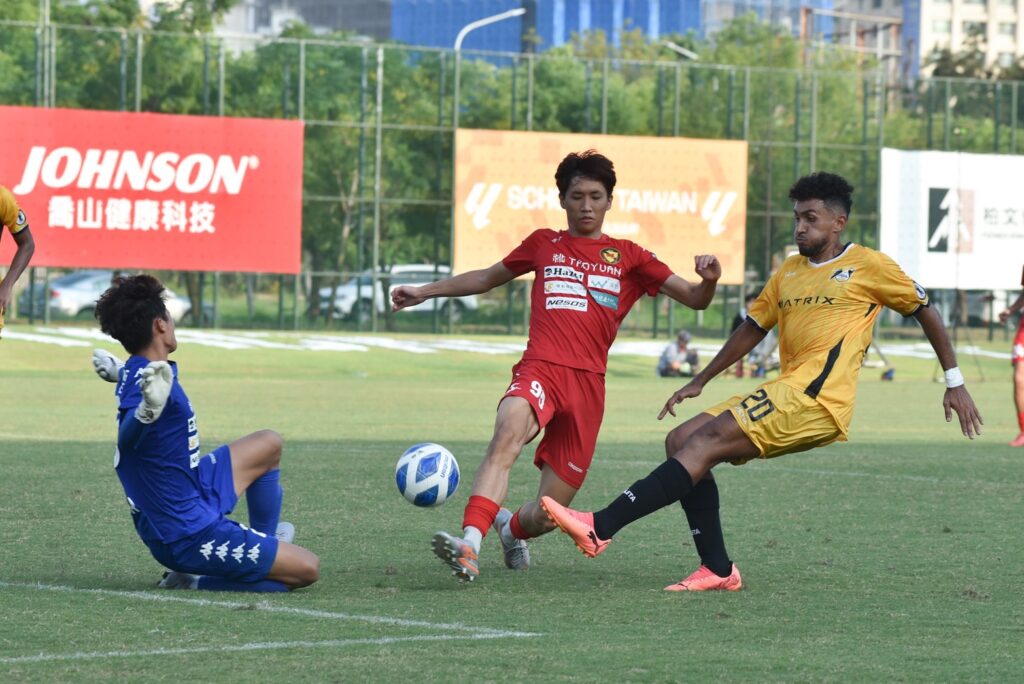 高雄先鋒主場開胡 Luan頭槌建功力退桃園國際 高雄先鋒主場開胡 Luan頭槌建功力退桃園國際