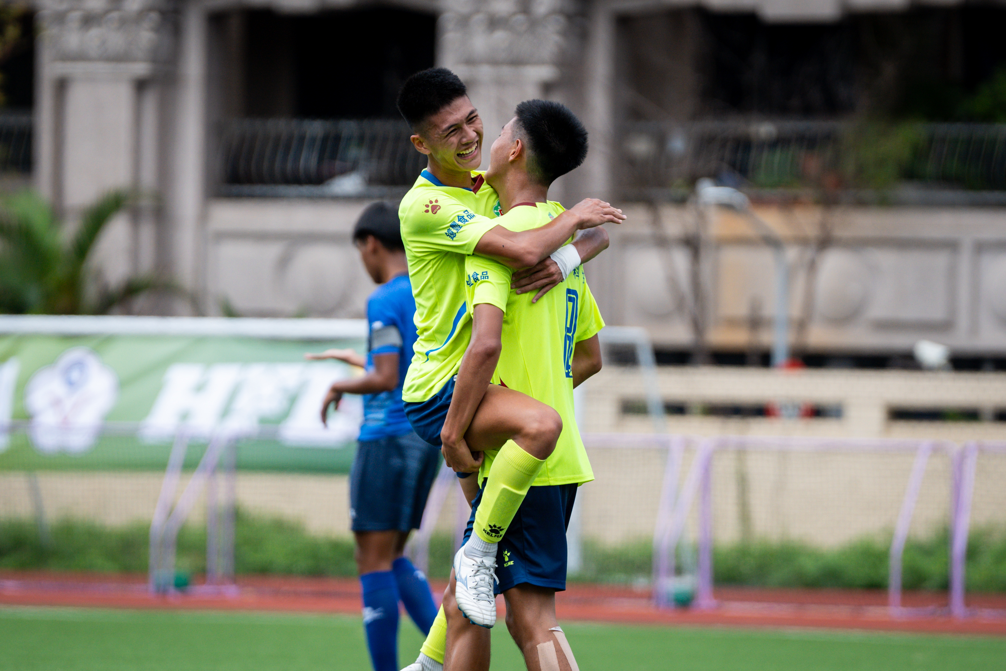 花蓮高中展現團隊戰力　5：0大勝地主清水高中