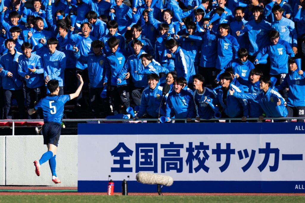 來自球門底線的視角:第104屆日本高校全國足球選手權大會 來自球門底線的視角:第104屆日本高校全國足球選手權大會