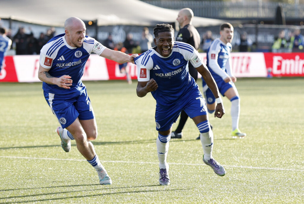 足總盃史詩級冷門 非聯賽麥克斯菲爾德淘汰衛冕軍水晶宮 足總盃史詩級冷門 非聯賽麥克斯菲爾德淘汰衛冕軍水晶宮