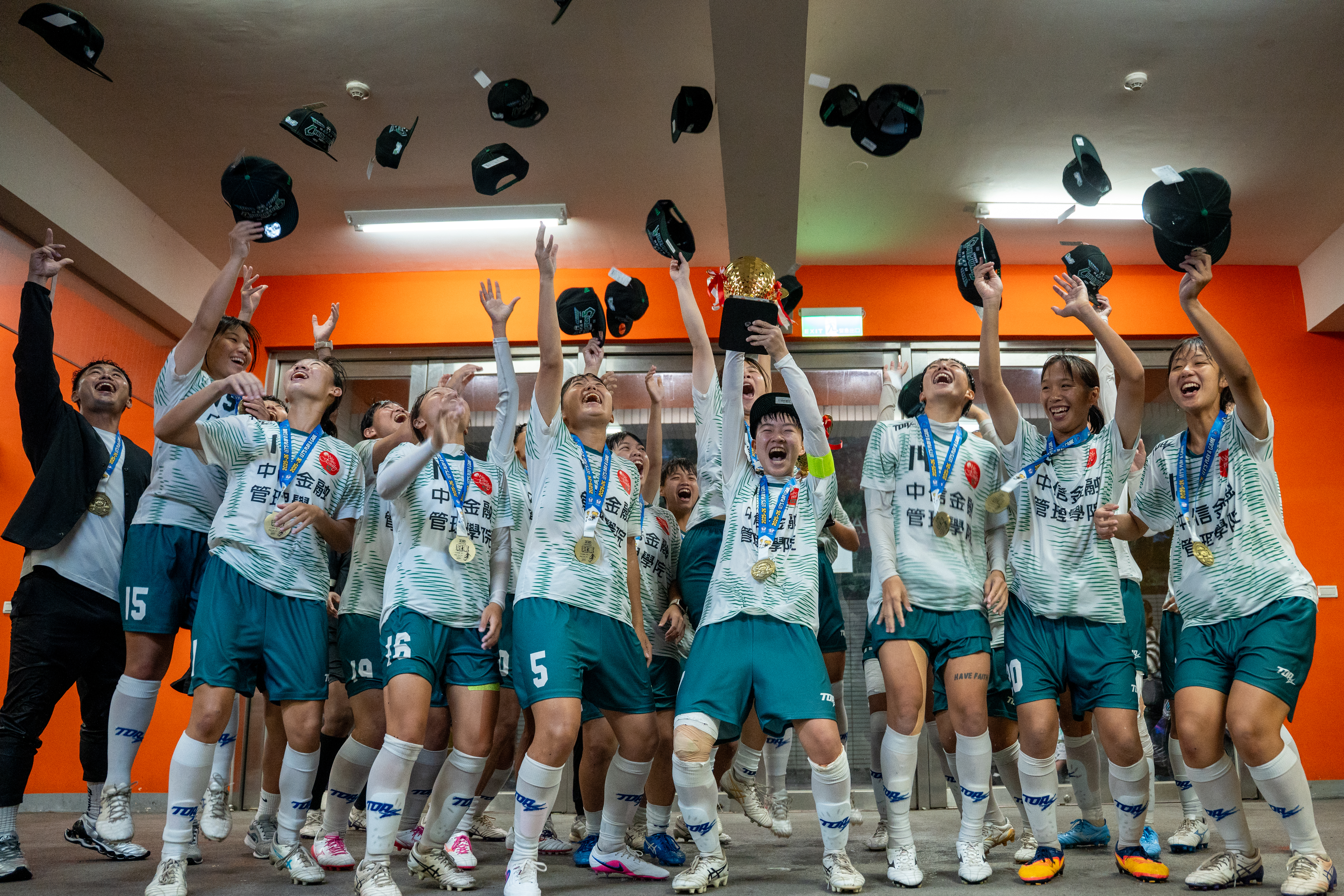 大專足聯／抱著「最後一年」的決心！賴聿祺12碼致勝　中信1比0粉碎師大連霸夢奪隊史首冠