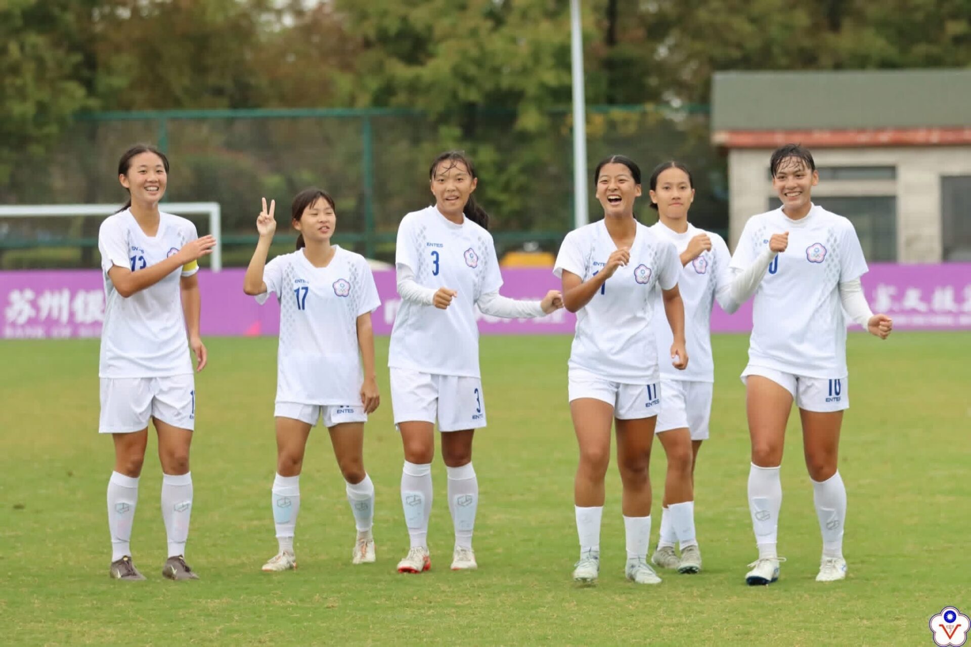 世界中學生足球錦標賽、男足創23年最佳　女足小組龍頭挺進8強！週五續拚佳績